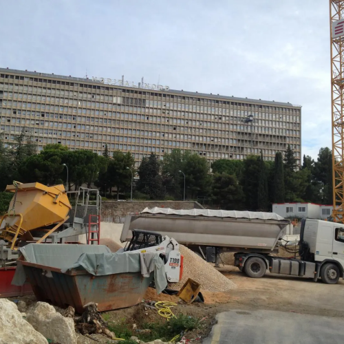 Intervention dédiée au traitement anti-termites pour grande construction